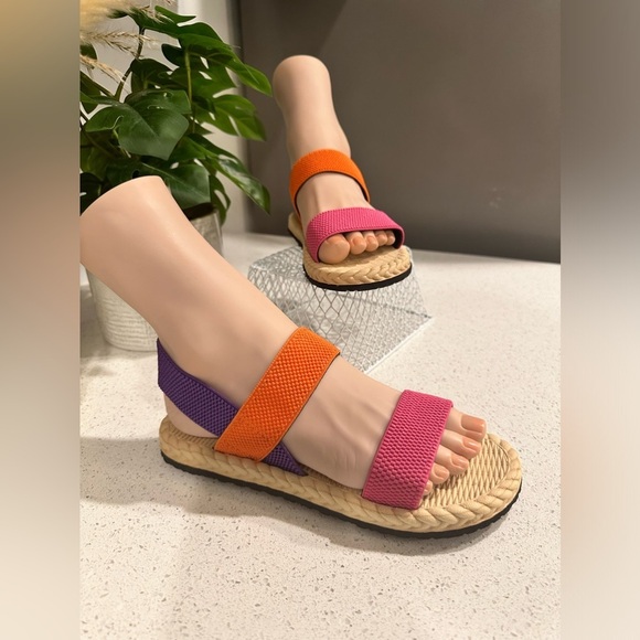 Color block slip-on sandals - Picture 10 of 13